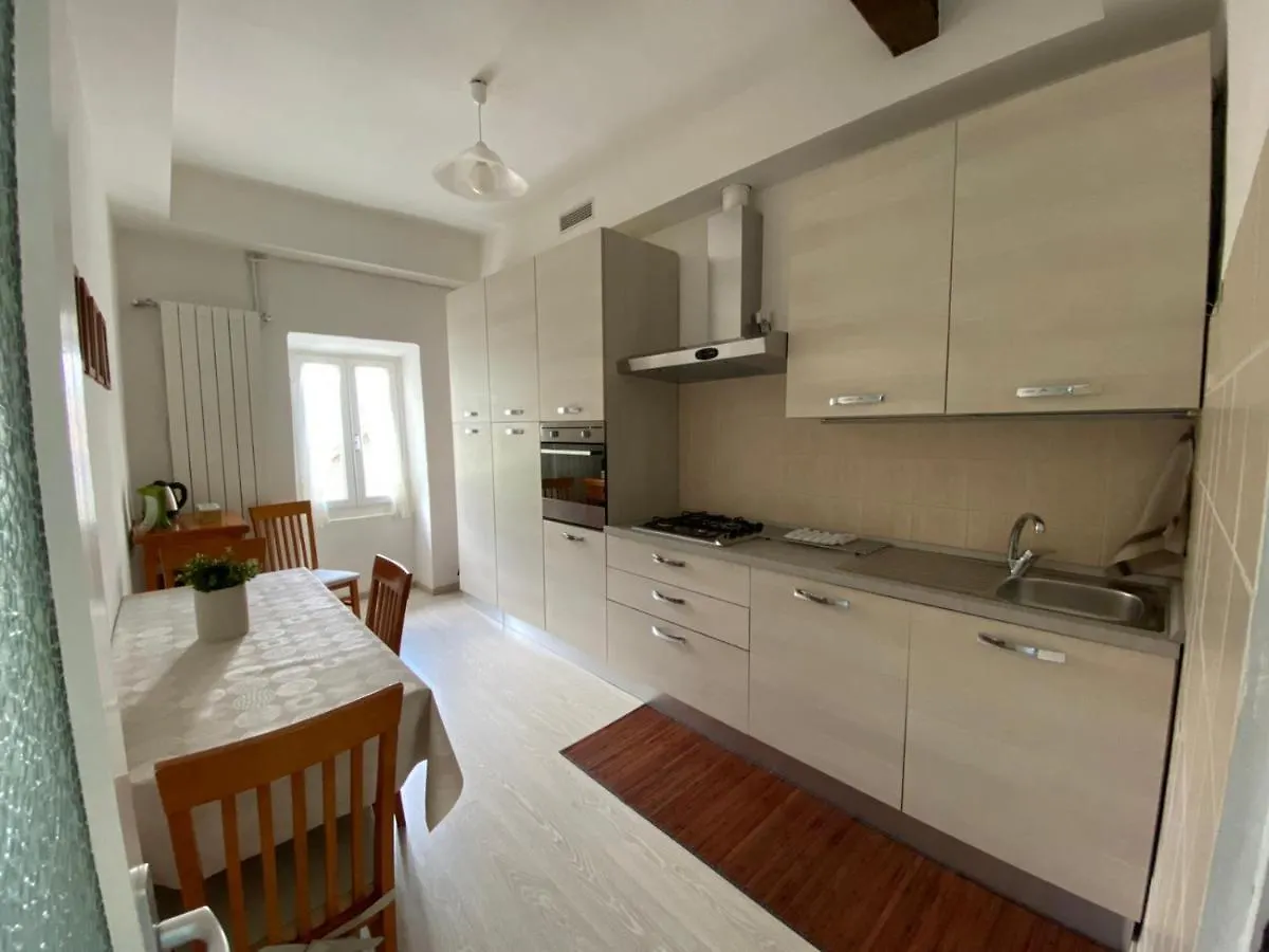 Appartamenti Al Rizzo Dei Santi Lovere Appartement