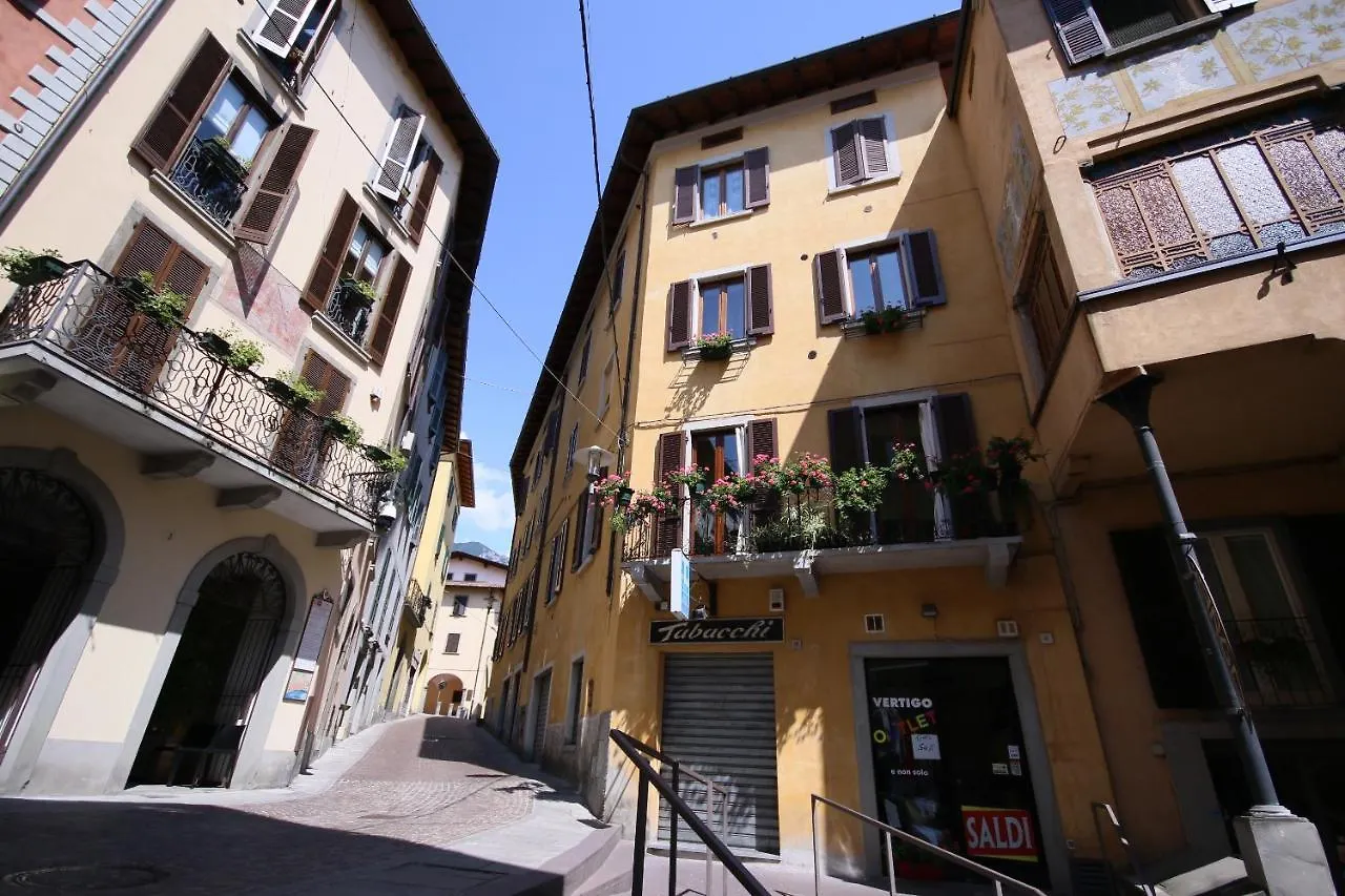 Appartamenti Al Rizzo Dei Santi Lovere Appartement